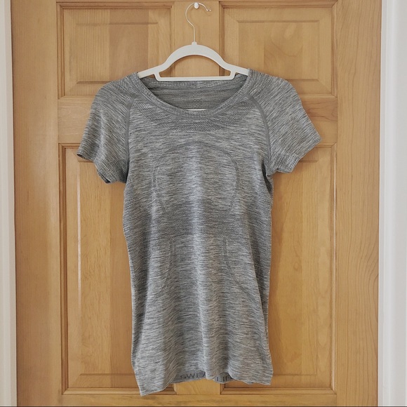 lululemon athletica Tops - Lululemon Swiftly Tech Short Sleeve